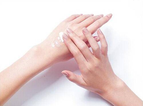 經(jīng)常擦護手霜有些什么好處？